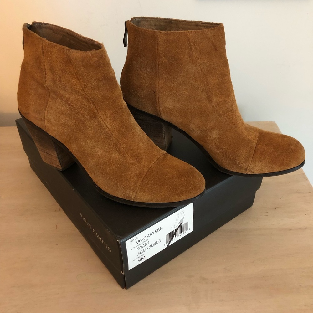 Vince Camuto Graysen Suede Ankle boots